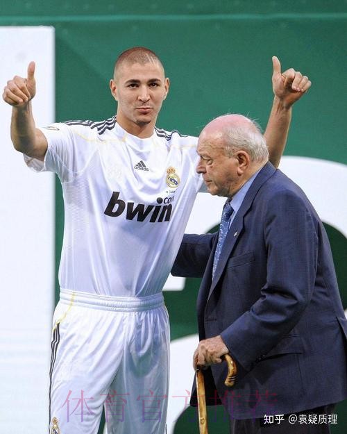 库瓦:不太理解手球判点的标准 本泽马解决了问题 库瓦:不太理解手球判点的标准 本泽马解决了问题